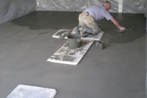 Gepleisterde cementvloer