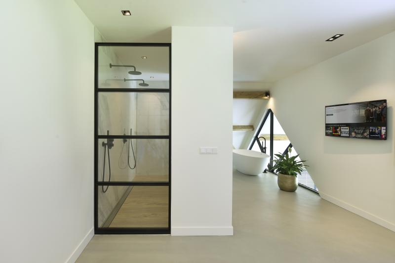 Design woonbeton badkamer