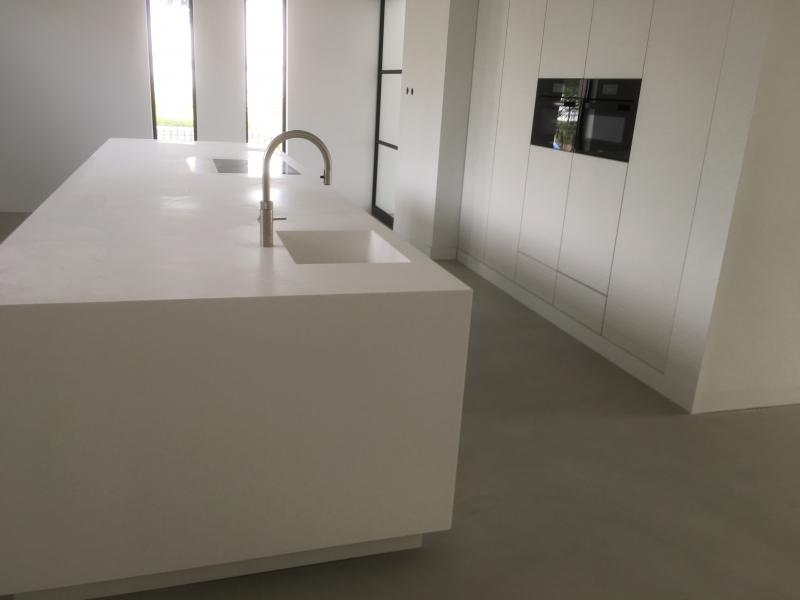 Design Woonbeton witte keuken