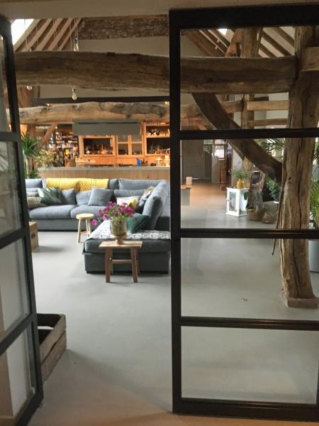 Woonboerderij Design Woonbeton