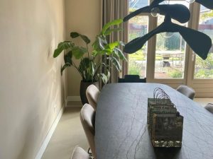 Lavasteen gietvloer beige