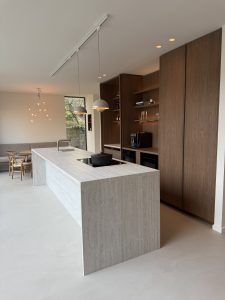 Gietvloer keuken Berkers| Minimal Sand gietvloer