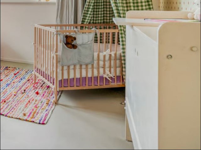 Zandkleur Gietvloer kinderkamer Zandkleur gietvloer kinderkamer