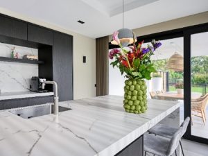 Onderhoud en schoonmaak gietvloer en woonbeton