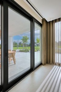 Gietvloer schoonmaak