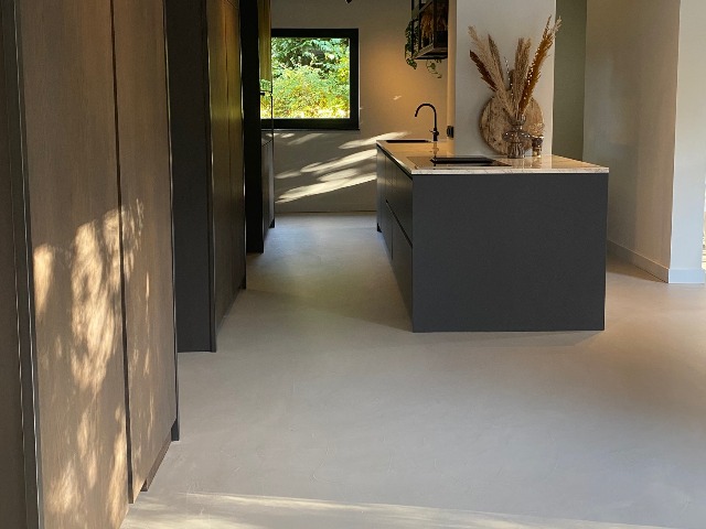 Natuurlijk gietvloer by Berkers Vloeren
