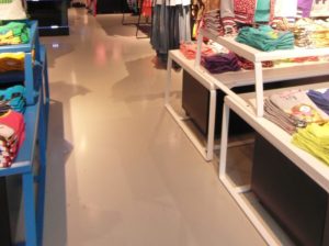 Epoxy gietvloer winkel | Berkers Vloeren
