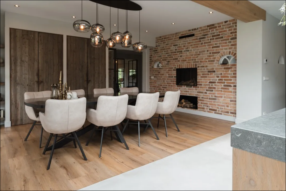 Lavasteen gietvloer landelijk modern interieur | Berkers Vloeren