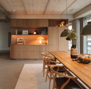 Natuurlijke naadloze Lavasteen gietvloer | Berkers Vloeren