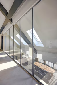 Hedendaagse woning met moderne gietvloer