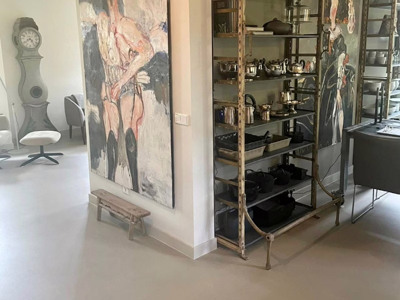 Landelijk modern wonen met de lavasteen gietvloer